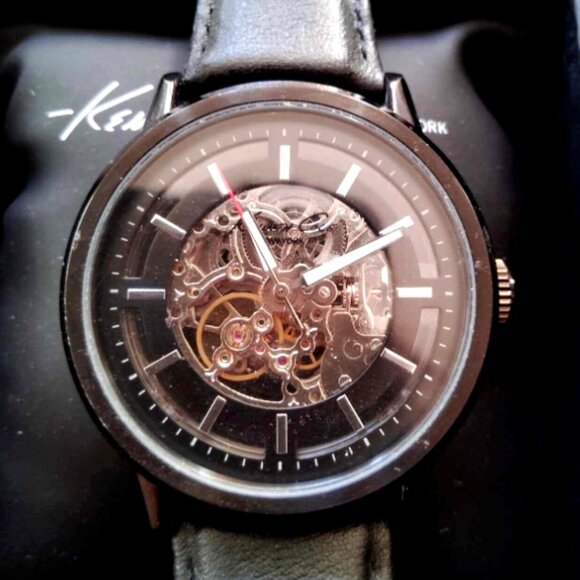 Kenneth Cole Watch New in Box - Picture 1 of 14